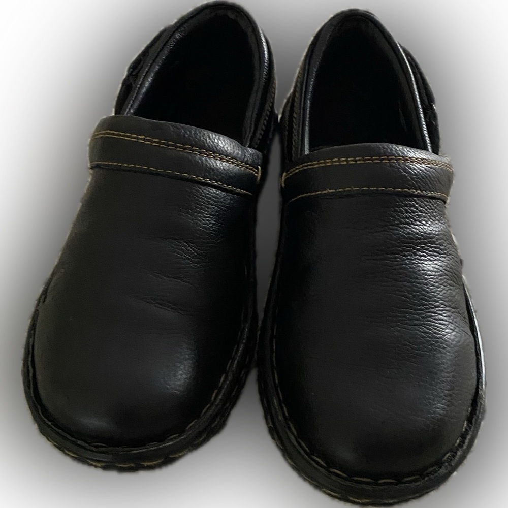 Born Women’s Slip On Shoe 9.5 Wide - Picture 2 of 5
